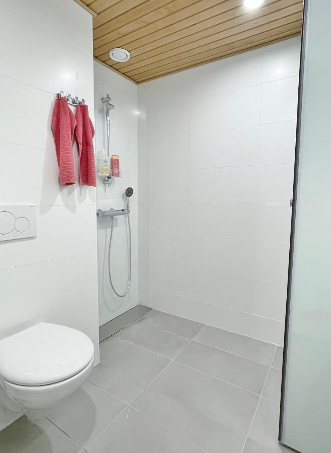 Haalia Homes Turku Paeaeskynpesae Ngoại thất bức ảnh