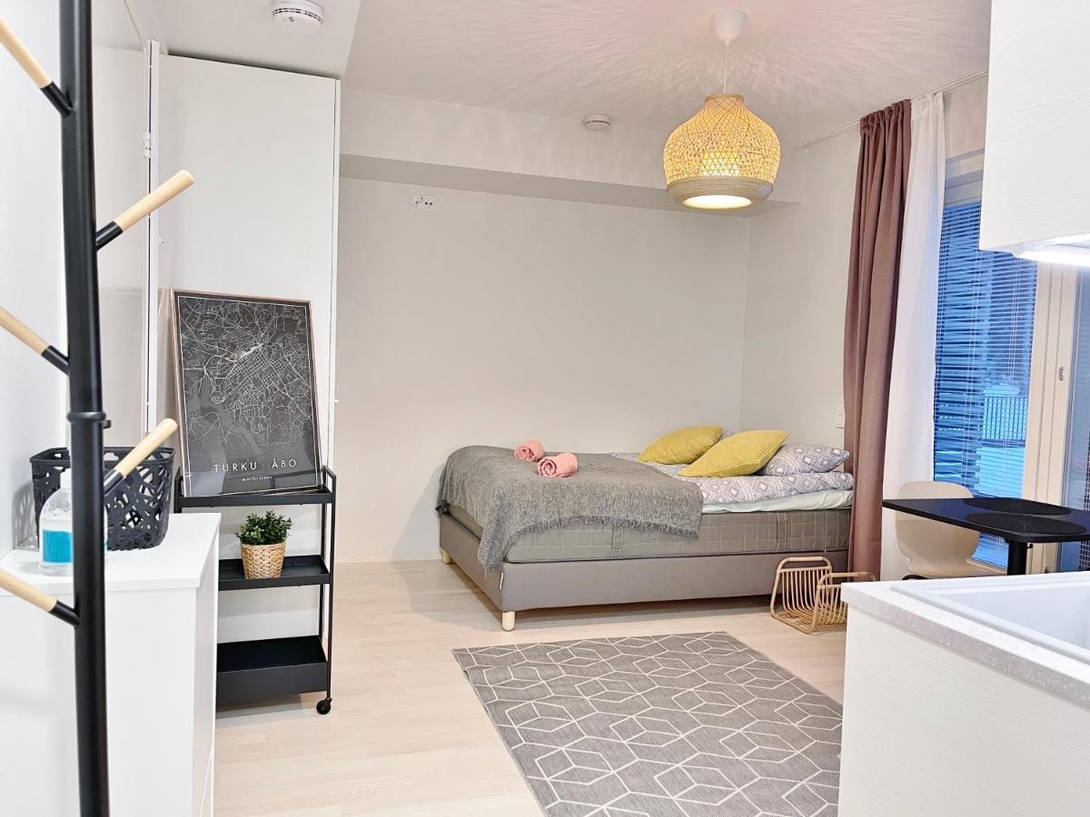 Haalia Homes Turku Paeaeskynpesae Ngoại thất bức ảnh